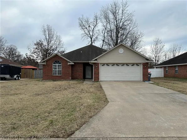 702 Jessie Dr, Lavaca, AR 72941