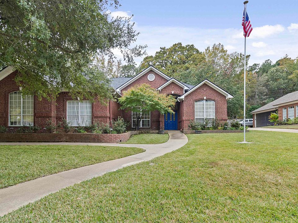 1st image of 4015 Lazy Creek Dr