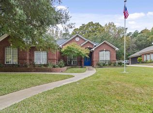 4015 Lazy Creek Dr, Tyler, TX 75707