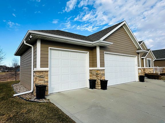 4th image of 251 La Costa Ln
