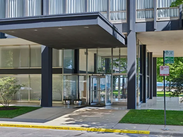 860 N Lake Shore Dr APT 13L, Chicago, IL 60611