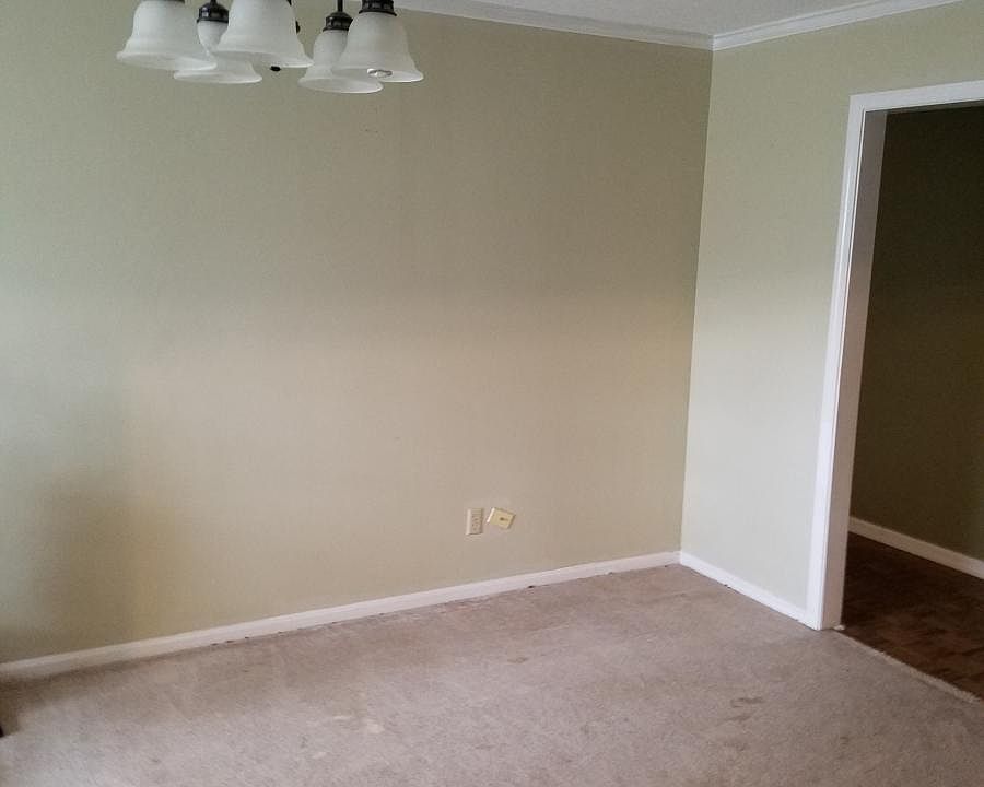 2nd image of 345 42nd St E