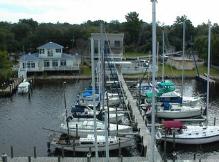 815 Bayshore Dr, Niceville, FL 32578
