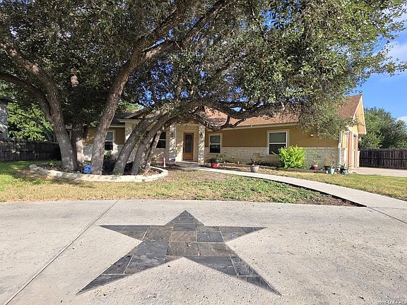 2nd image of 367 RIVER PARK DR