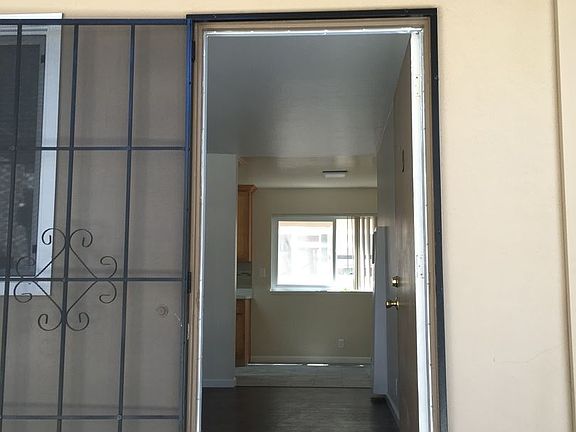 3rd image of 3216 Cadillac Dr APT 3