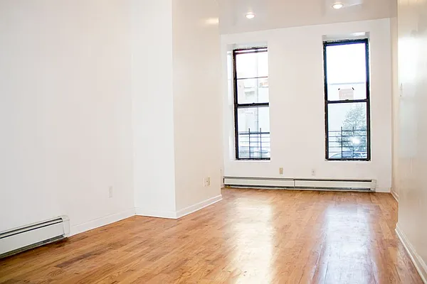 Rented by EXR | media 1