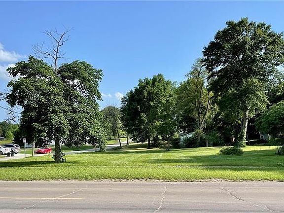 3rd image of 804 W Main St