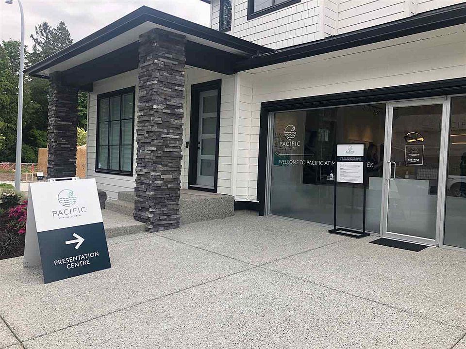 2nd image of 977 McNally Creek Dr