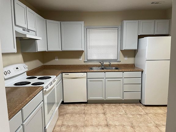 5th image of 395 Circuit Ln Unit E