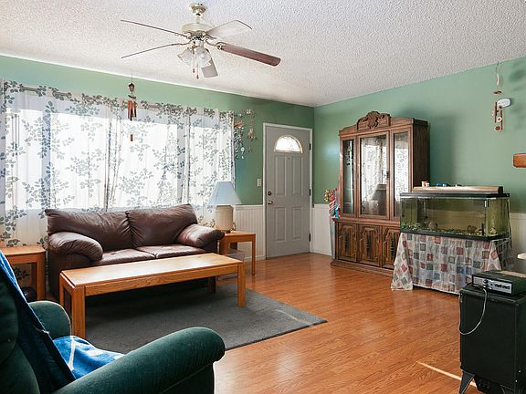 5th image of 2906 Sioux Ave