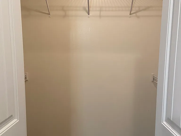 128 Aubry Ct — Photo 6