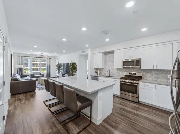 5933 Sunstone Dr Unit 306, San Jose, CA 95123