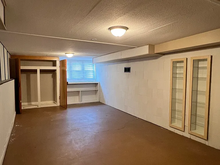 5005 SE Woodward St — Photo 17