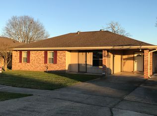 918 Pueblo Dr, Houma, LA 70364