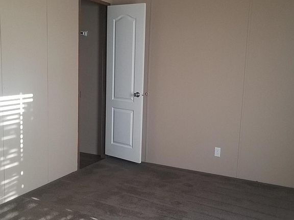 5th image of 4613 Pioneer Ln