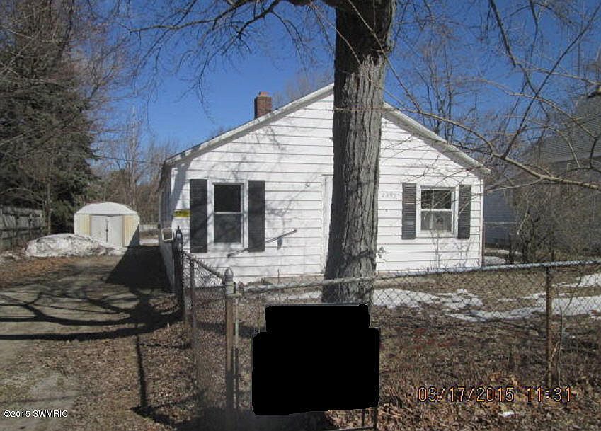 1st image of 2352 Norman Ave