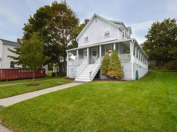 64 Bay St, Hull, MA 02045