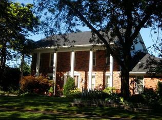 46884 Ben Franklin Dr, Shelby Township, MI