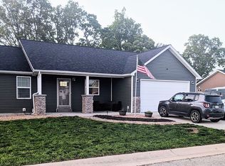 301 Eden Prairie Ln, Cuba, MO 65453