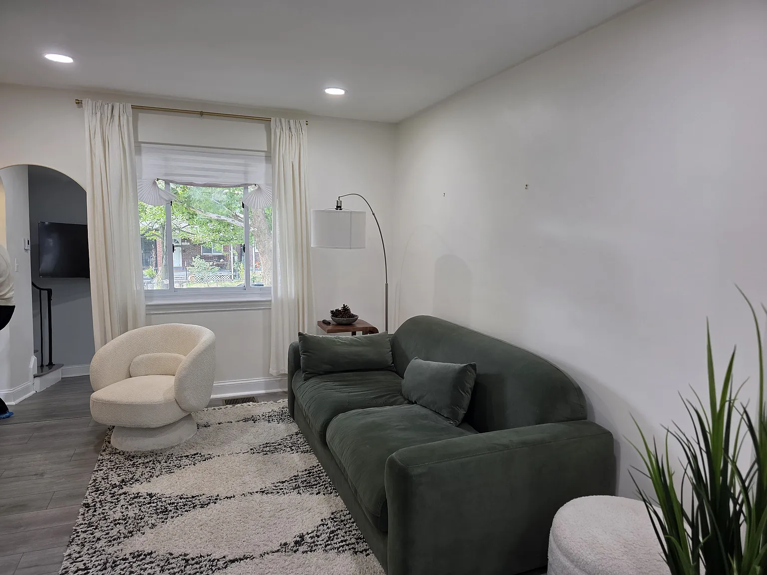 2 bed, 2.5 bath, 1264 sqft, $3,400 — Photo 3