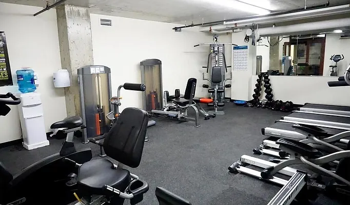 Rented by Metropolitan Property Group | media 9