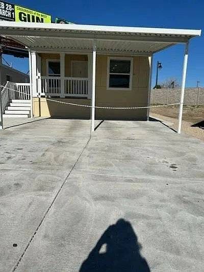 1st image of 35 Tulip Ct