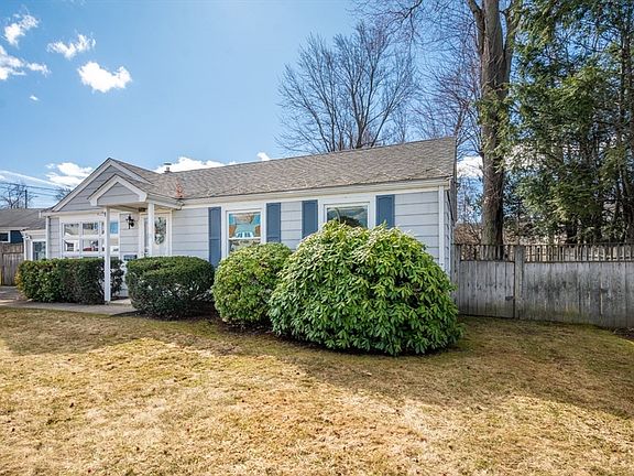 4th image of 15 Dana Rd