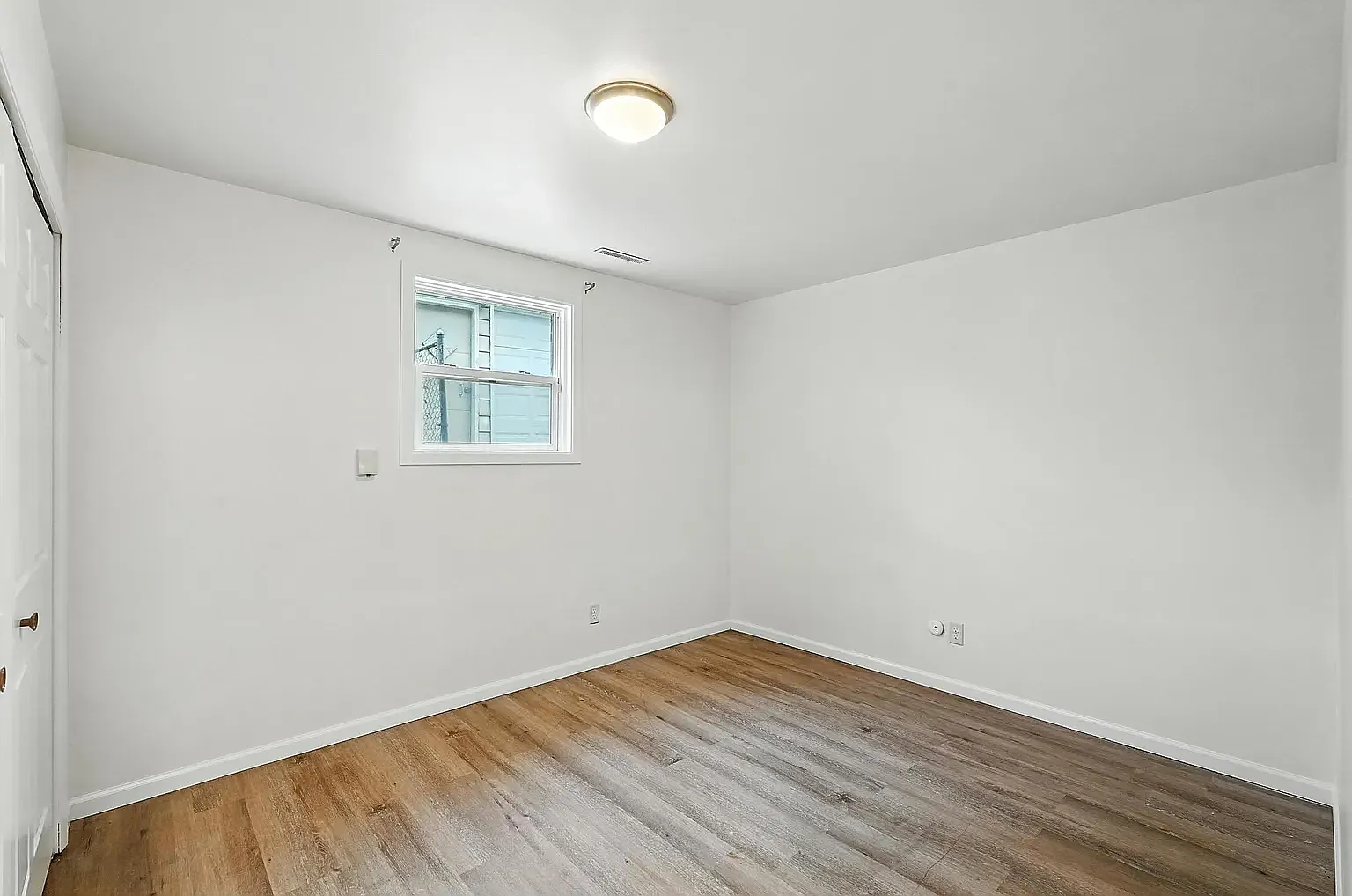 5629 Massachusetts St — Photo 3