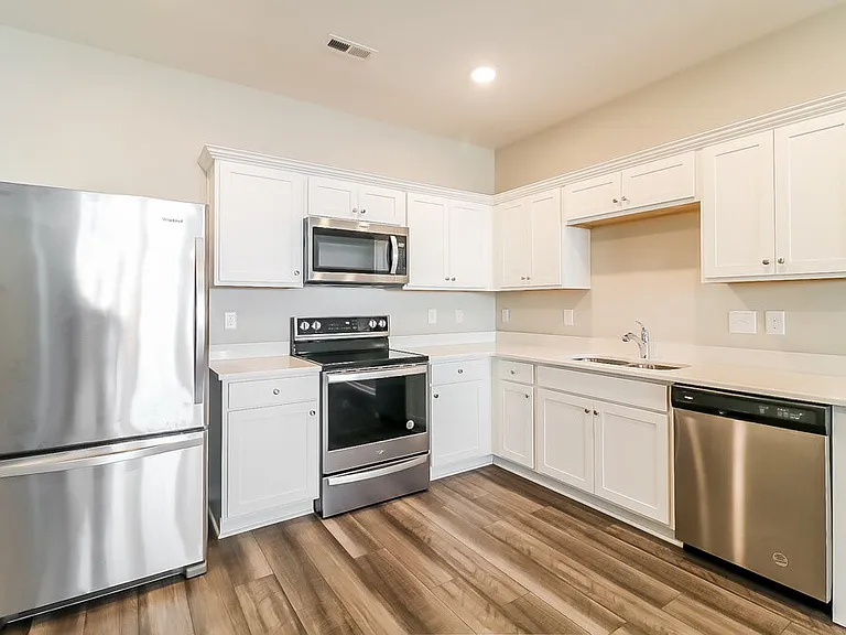 539 Landing View Dr — Photo 8