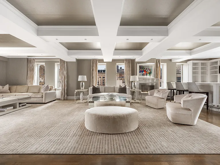 502 Park Ave #Penthouse 27 — Photo 3