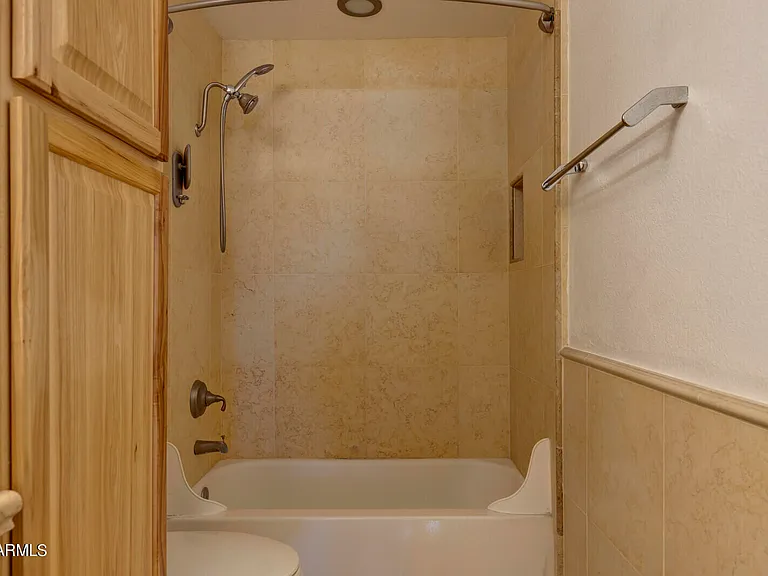 1440 N Idaho Rd #1035 — Photo 17