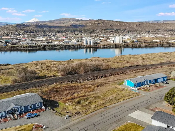 550 Sunridge Ave, Dallesport, WA 98617