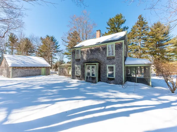 371 Little Sunapee Road, New London, NH 03257