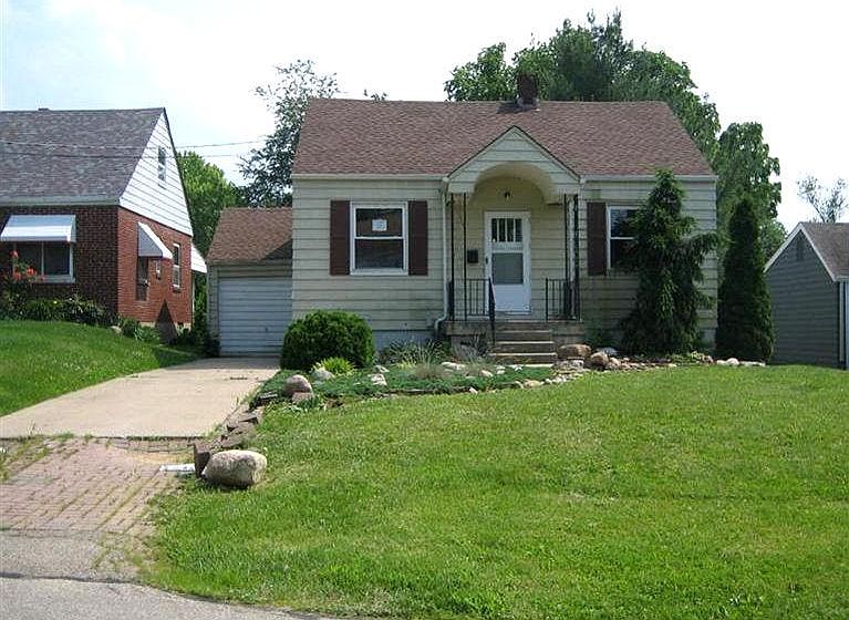 1st image of 2431 Clover Crest Dr