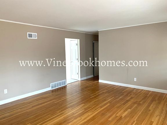 3rd image of 11505 Criterion Ave