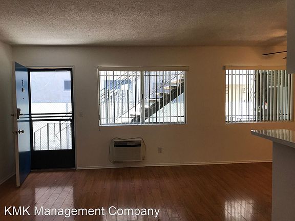 4th image of 3425 Jasmine Ave APT 3
