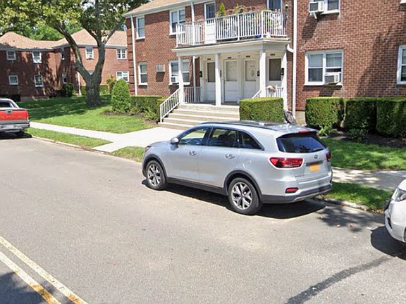 4th image of 61-53 223rd Pl
