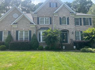 10617 Timberknoll Dr, Raleigh, NC 27617