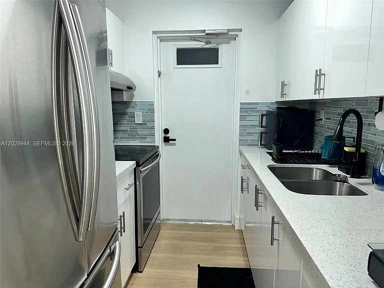 10900 SW 104th St #107 — Photo 1
