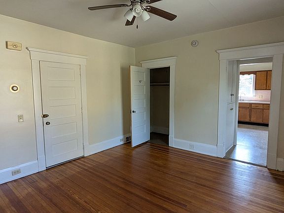 5th image of 225 4th St NE APT 3