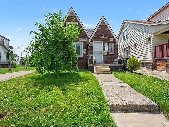 2nd image of 5045 Wayburn St