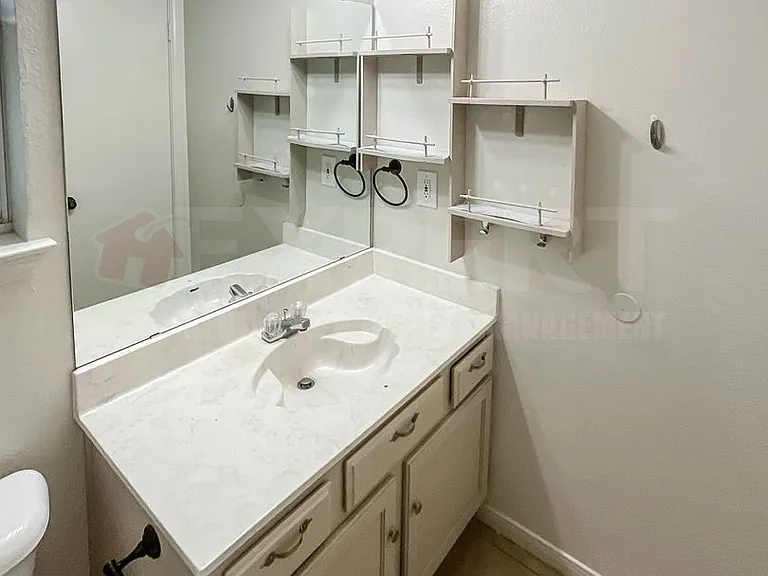 3507 Christie Dr — Photo 13
