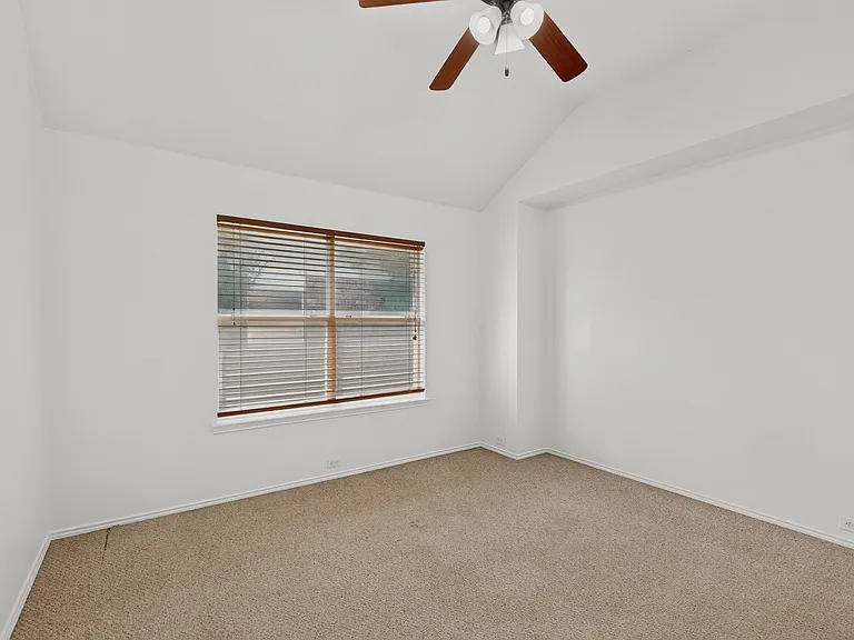 4184 Capstone Dr — Photo 11