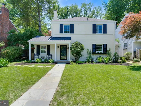 5712 Huntington Pkwy, Bethesda, MD 20814