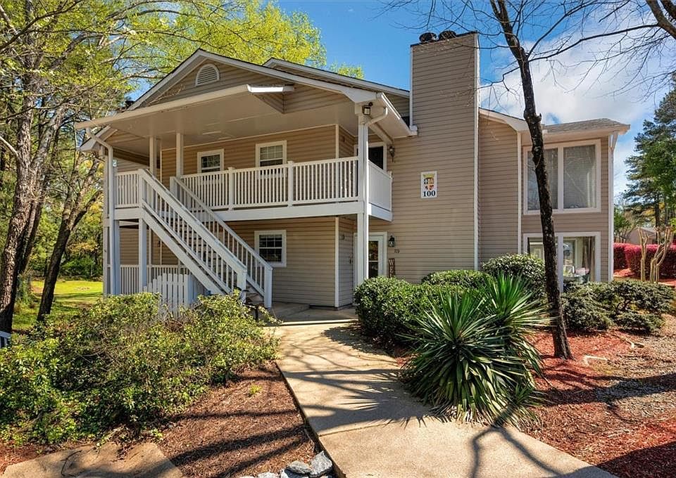1st image of 103 Augusta Dr SE