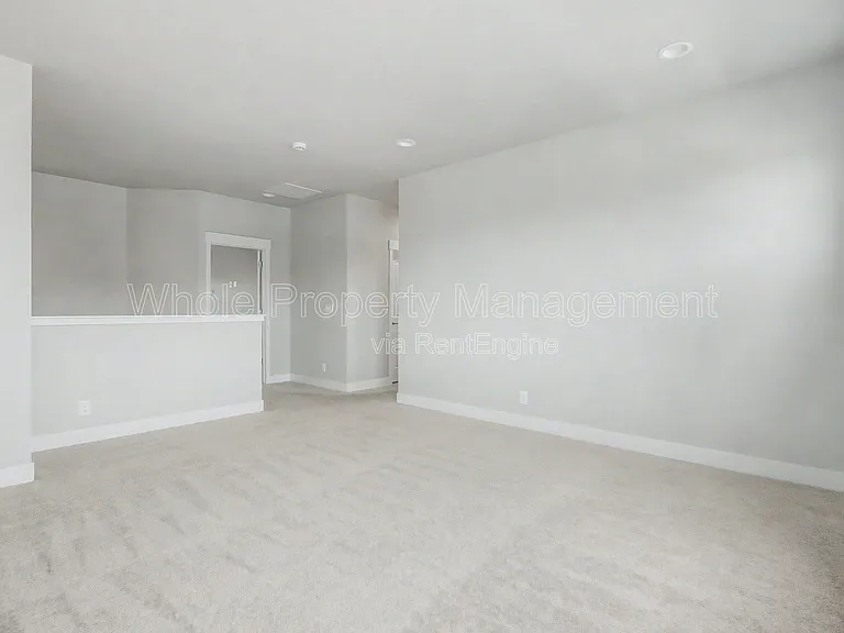 21087 E 62nd Dr — Photo 10