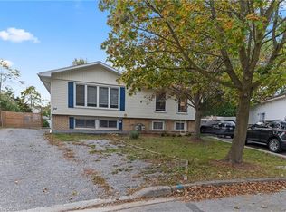 24 Tara Cres, Thorold, ON L2V 4M1