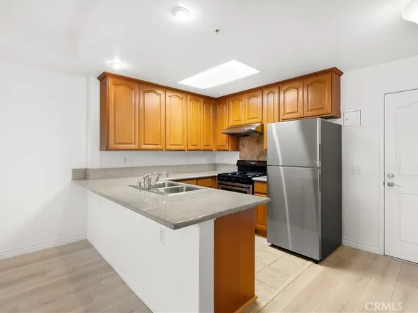 17888 Alburtis Ave #A102-2, Artesia, CA 90701