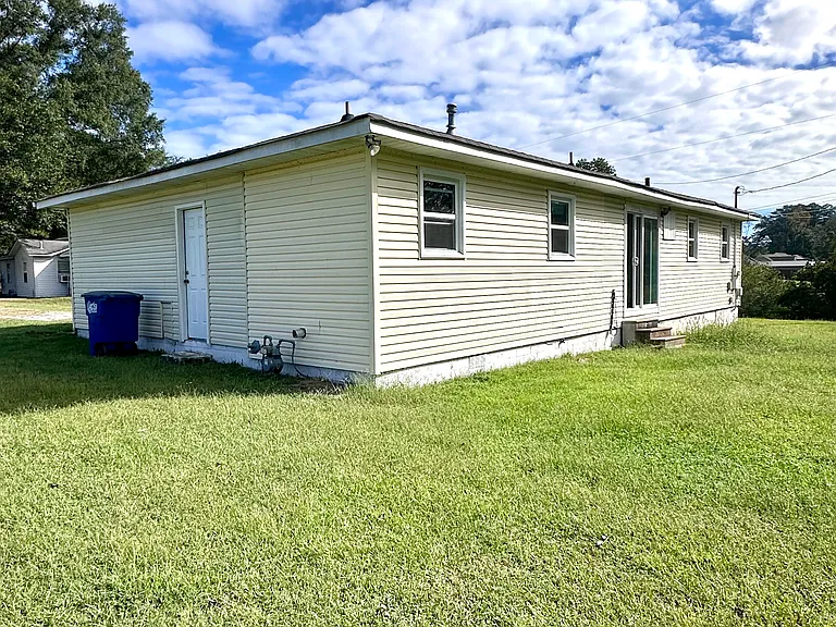 340 Pine Haven Rd — Photo 17