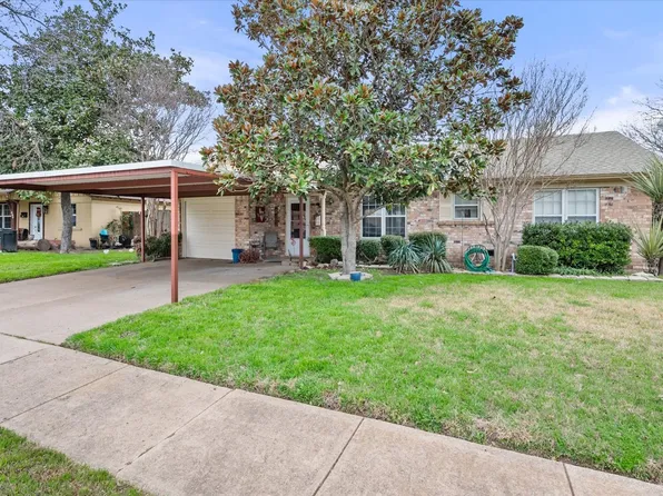 400 Langley Ave, Everman, TX 76140